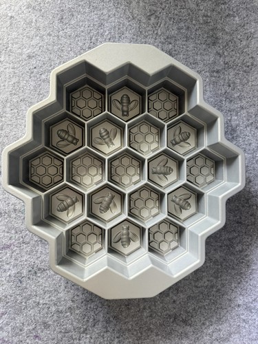 Nordic ware pull apart - ware, pull-apart